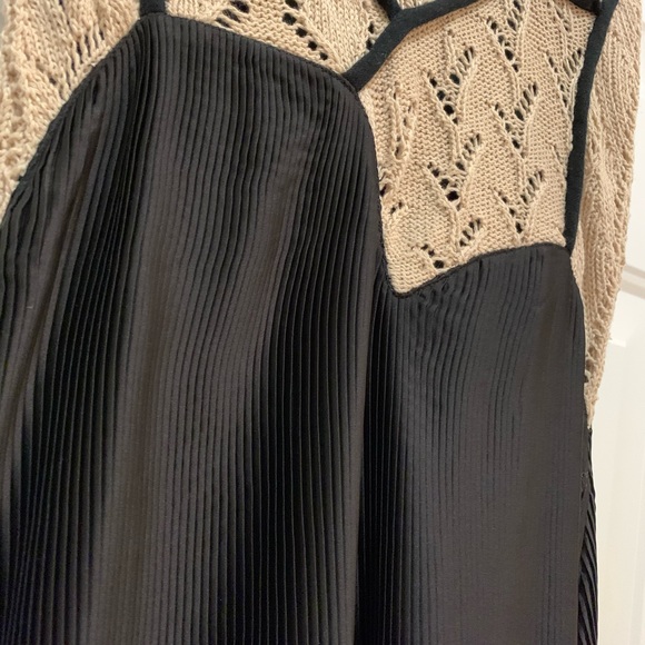 Anthropologie Knitted & Knotted Stark Silhouette - Picture 8 of 8